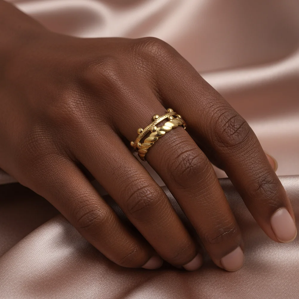 DGIDDK Stainless Steel Crown Openwork Design Ring For Women Fashionable, Light Luxury, Niche, Sophisticated Open Ring For Ladies
