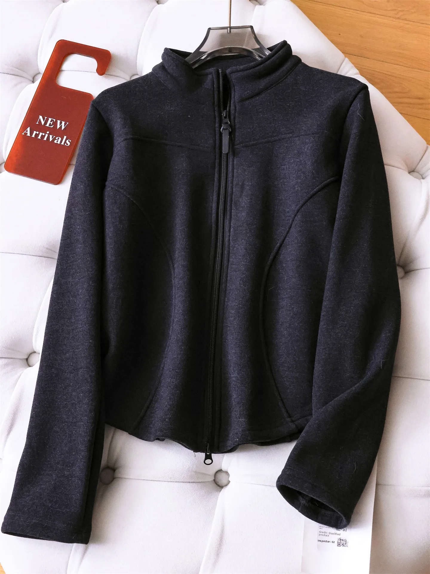 

Slim Fit Yoga Fitn Jaet Женская верхняя одежда Стеганый тонкий воротник-стойка Не объемный теплый улучшенный верхний слой