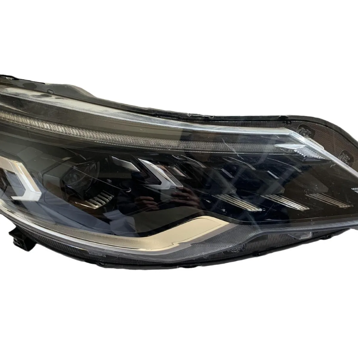 

Applicable SAIC MAXUS G50 Headlight Assembly 18-23 LED Headlight Assembly MAXUS Car Parts Headlamp Led Headlight