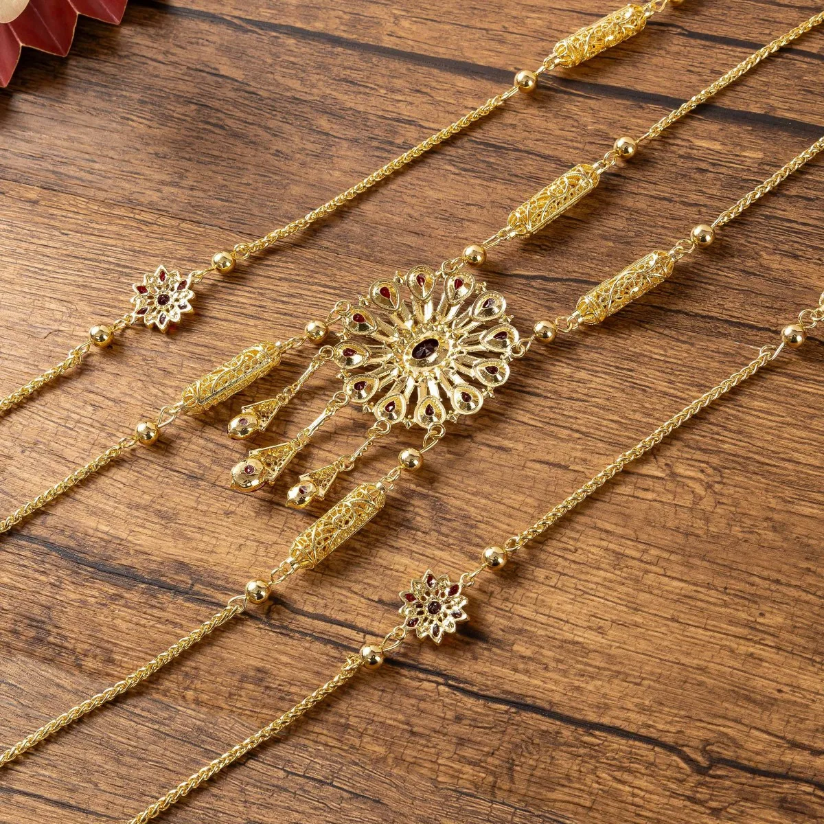 

Body Jewelry Hollowed-out Flower Shapes Luxury Sash Wedding Accessory Handcrafted Rhinestone