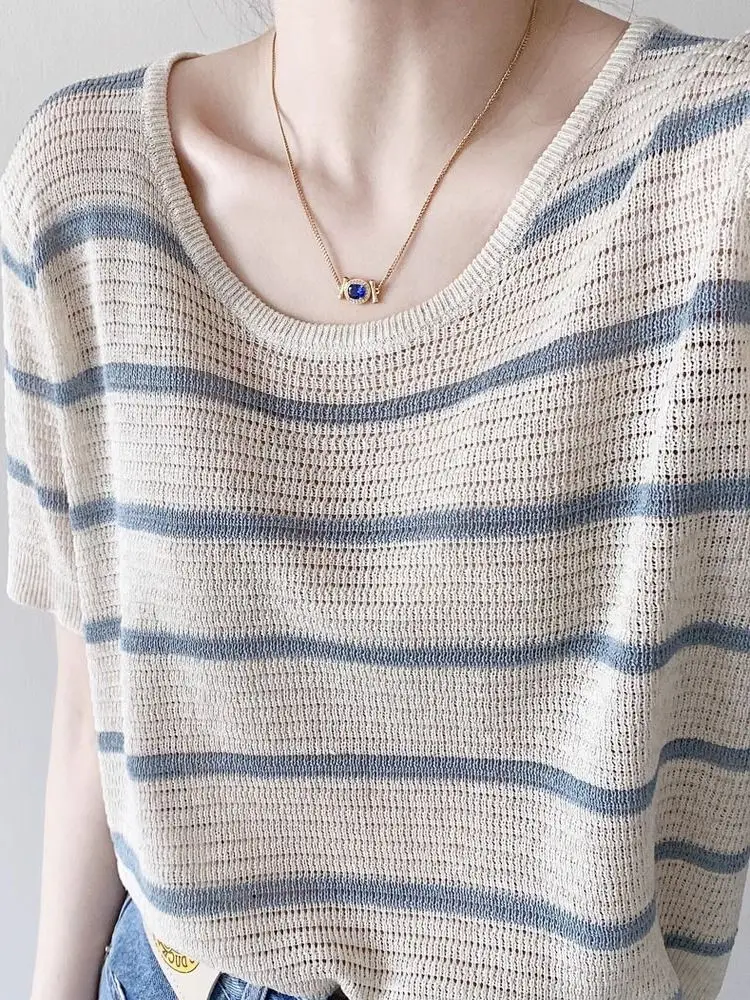 

Summer Striped Ice Silk ort Sve Knitted Top Women's Korean Sle round Ne Regular Fit T-irt Commute Faion