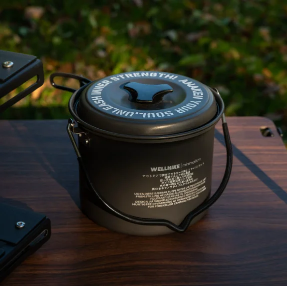 

Портативный алюминиевый походный котелок 1.4 л 2026: Складные ручки, конструкция для подвешивания с крышкой для кемпинга, походов, пикников и путешествий