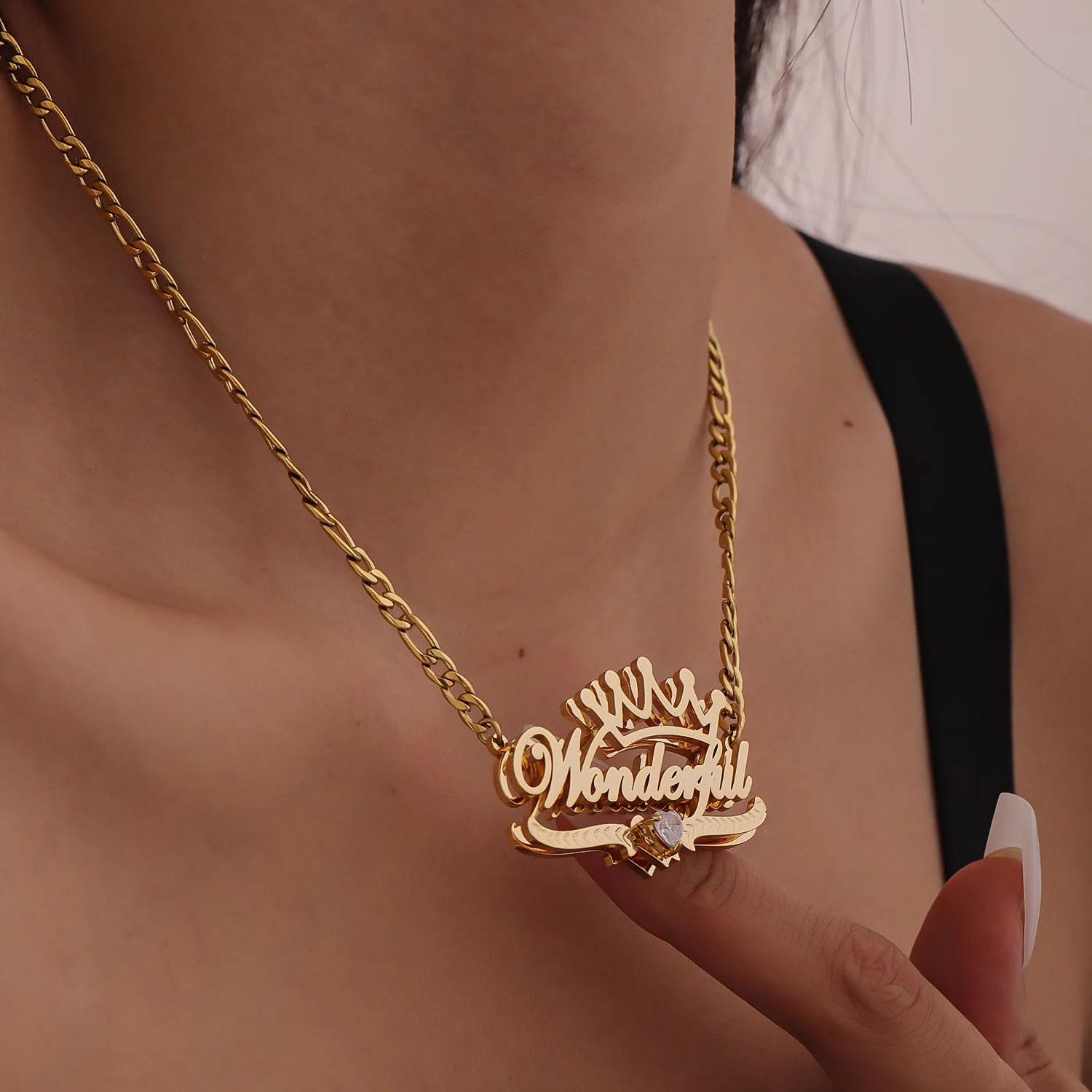 

Персонализированное ожерелье с именем и короной в форме сердца, циркон, позолоченная кубинская цепочка из нержавеющей стали, ювелирные изделия в стиле хип-хоп для женщин