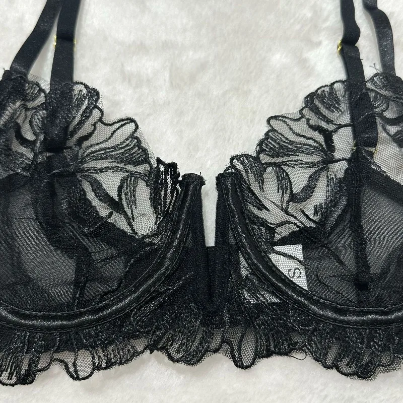 Toucheart Erotic Lingerie Lace Hollow Backless Comfortable Sexy Bra Set Women's Hot Underwear Panties Garter Belt Five-piece Set - Image 4
