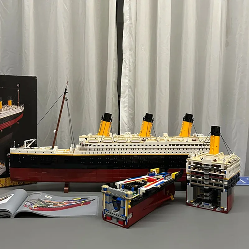 9090 قطعة جديدة من سلسلة أفلام تيتانيك الكبيرة، مجموعات مكعبات بناء سفينة الرحلات البحرية الكبيرة، ألعاب للبالغين والأطفال، هدايا عيد الميلاد #2