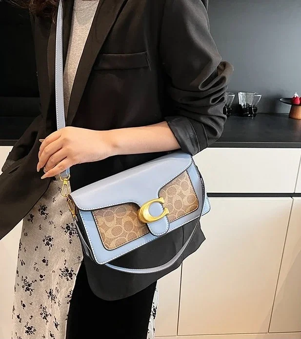 

Минималистичная стильная роскошная сумка для подгузников, уникальный дизайнерский аксессуар для женщин, вместительная винтажная кожаная сумка через плечо, элегантная сумка-тоут.