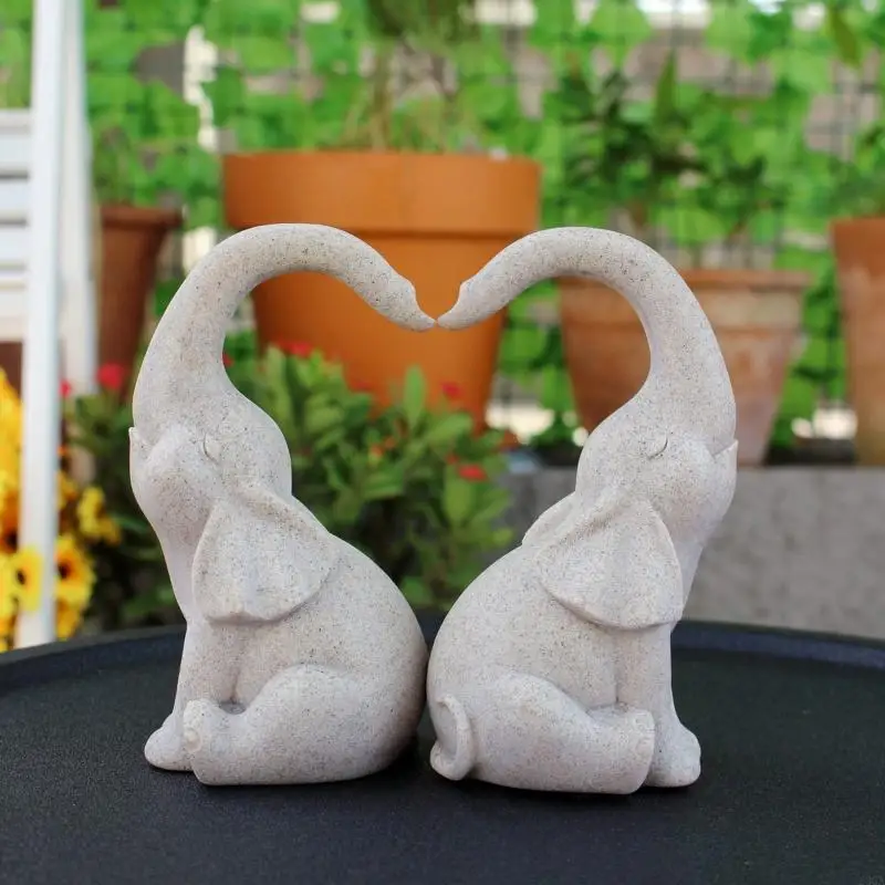 23GA Pair Of Love Elephant Sculpture Resin Statue For Indoor And Outdoor Decoration