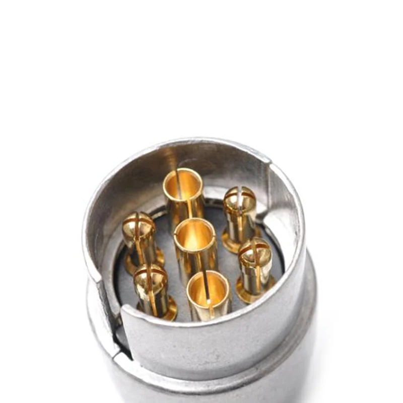 7 Pin Metal Trailer Plug Towbar Towing Lights Socket Car Van Caravan 12V APM