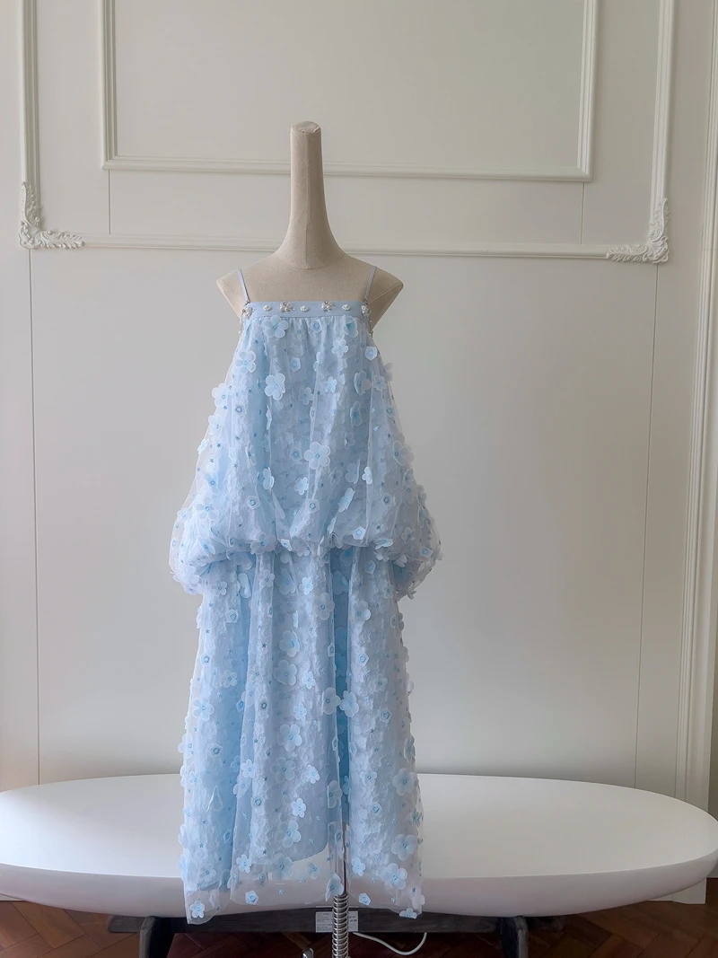 Ele أبيض أزرق الأزهار التطريز الحلو عالية الخصر البوليستر ألف خط الدكتور للخطوبة وثوب الزفاف بال سستة