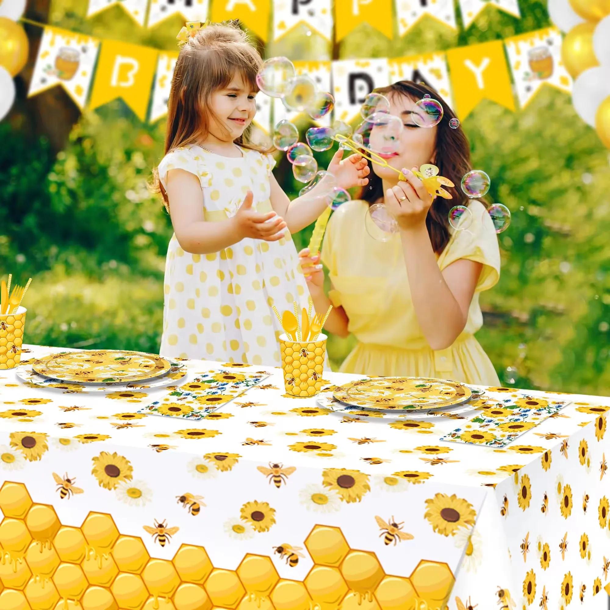 Honey Bee Sunflower PE Table Cover Birthday Party Decorations Plastic Tablecloth Disposable Camping Mat Party Supplies