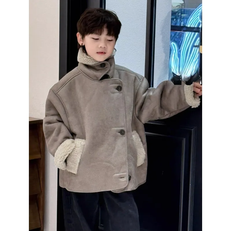 

Boys Fur Integrated Jacket 2025 Winter New Children's Fleece Thickened Warm Jacket Boys Handsome Top