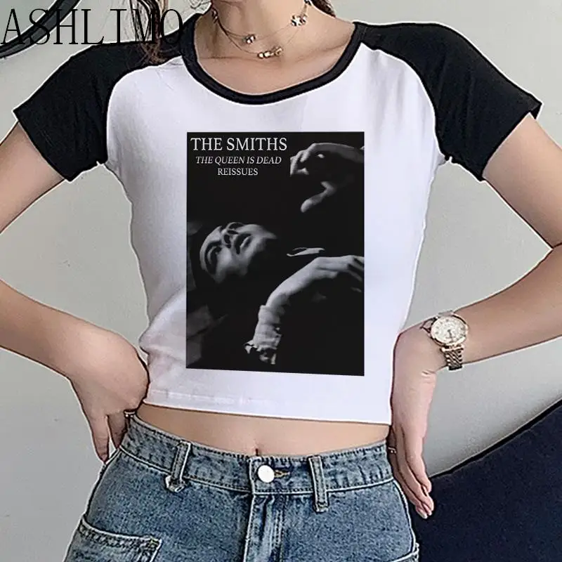 Le donne Crop Tee Rock Band ispirate Tee The Smiths Graphic Tee Morrissey Johnny Marr carino Y2k t-shirt estetica nera manica corta