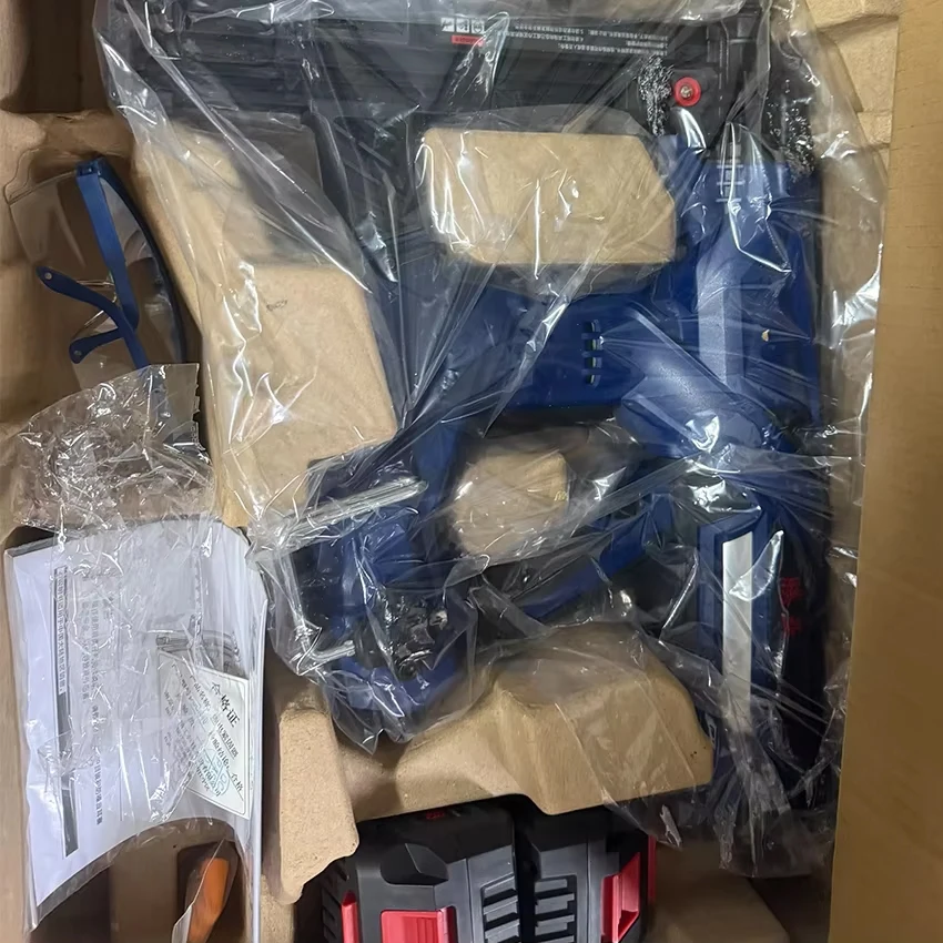 DCCN40 Electric Steel Nail Gun  Woodworking Nail Gun Steel Nail Gun Rechargeable Door And Window Nailer Nail Gun 20V/4Ah 100J