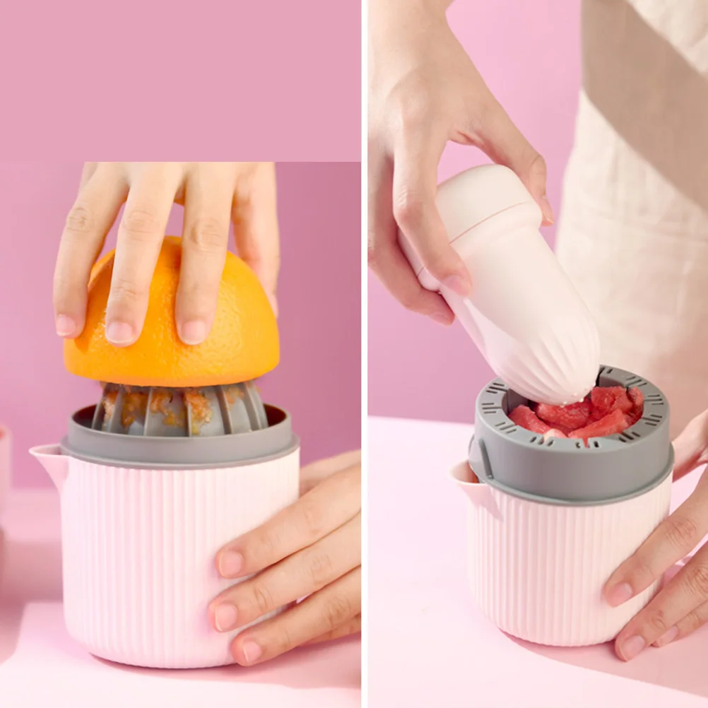 

Manual Juice Maker Portable Plastic Orange Lemon Juicer Easy Hand Press Fruit Squeezer for Picnic Camping Fruit Squeezer