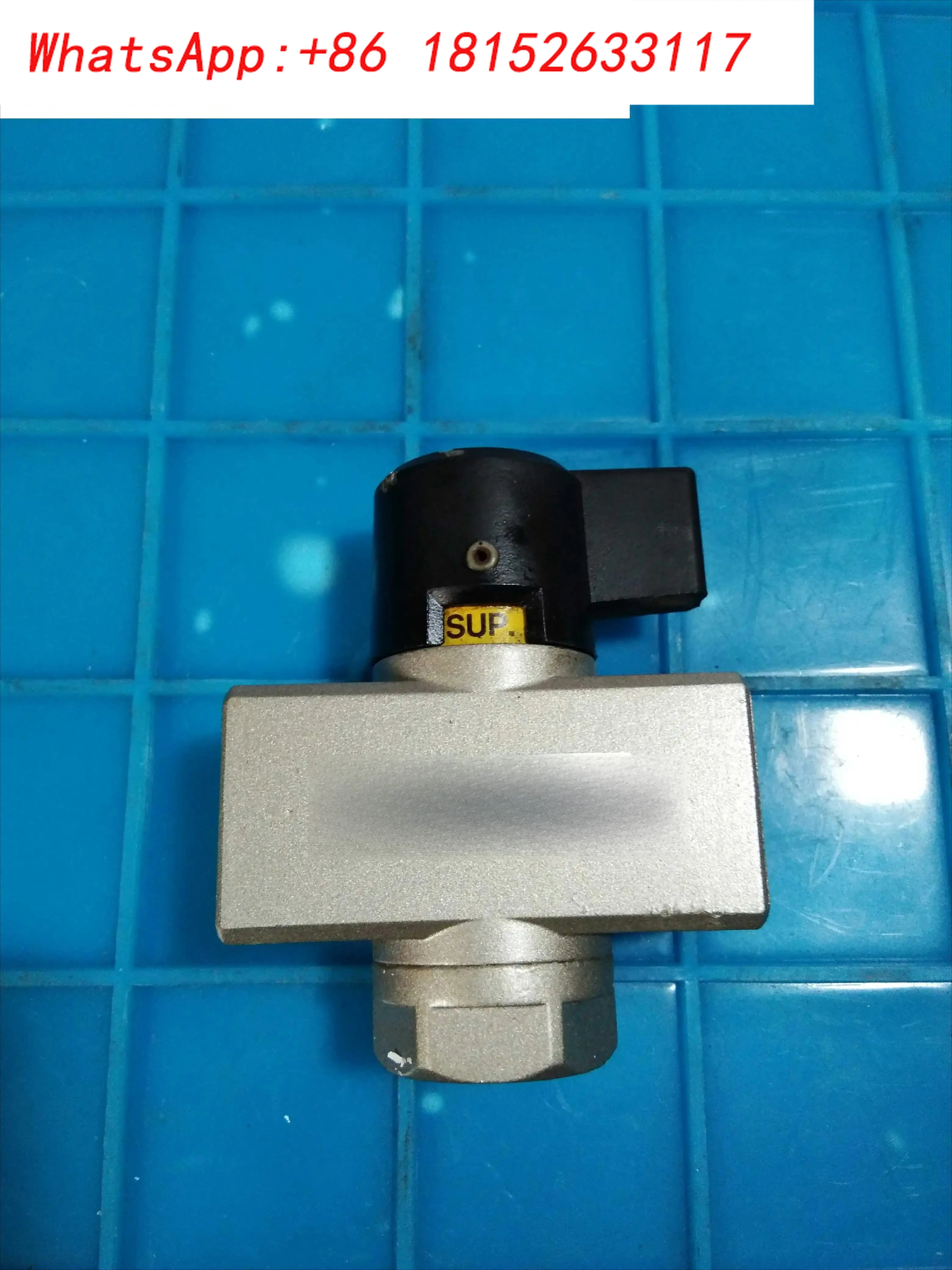 تستخدم VHS400-03-04 VHS4000 صمام تخفيف الضغط المتبقي الأصلي #1