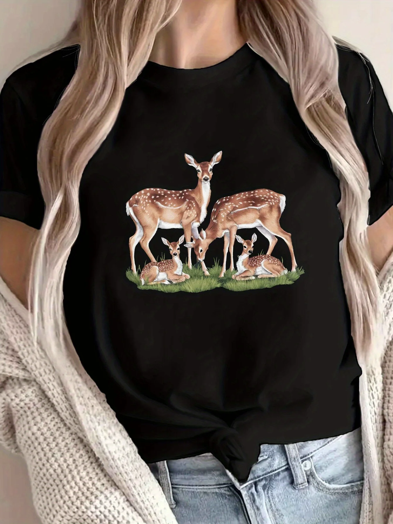 Women's Casual Short Sleeve Crew Neck T-Shirt Natural Forest Deer Print Soft Comfortable Casual Fashion Graphic T Shirts Y2K Top