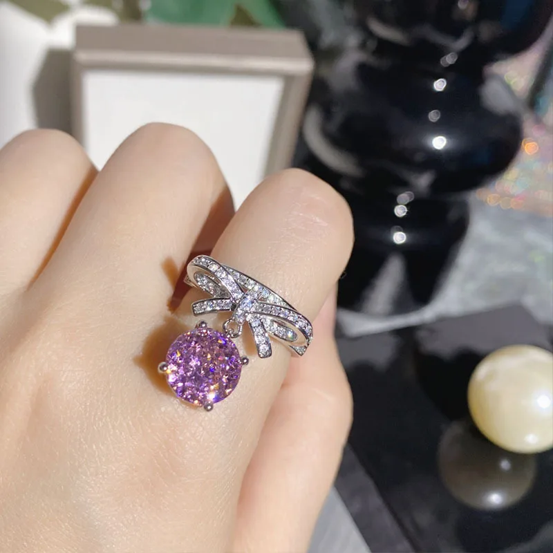 MDLFES Moiss1nite نمط الفراشة الجنية الدائري النساء ظهرت 8A سحق الحلو الوردي شرابة خواتم