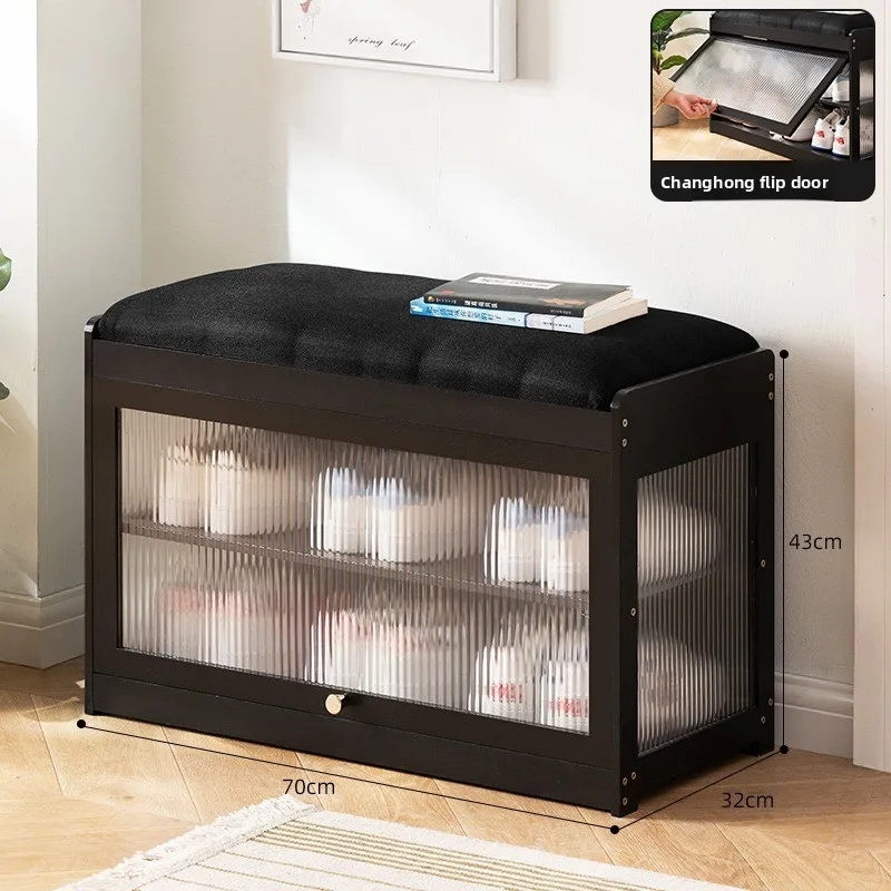 

Прихожая с тумбой для обуви, табуретом, встроенной мебелью, в средневековом стиле, для хранения обуви и вещей.