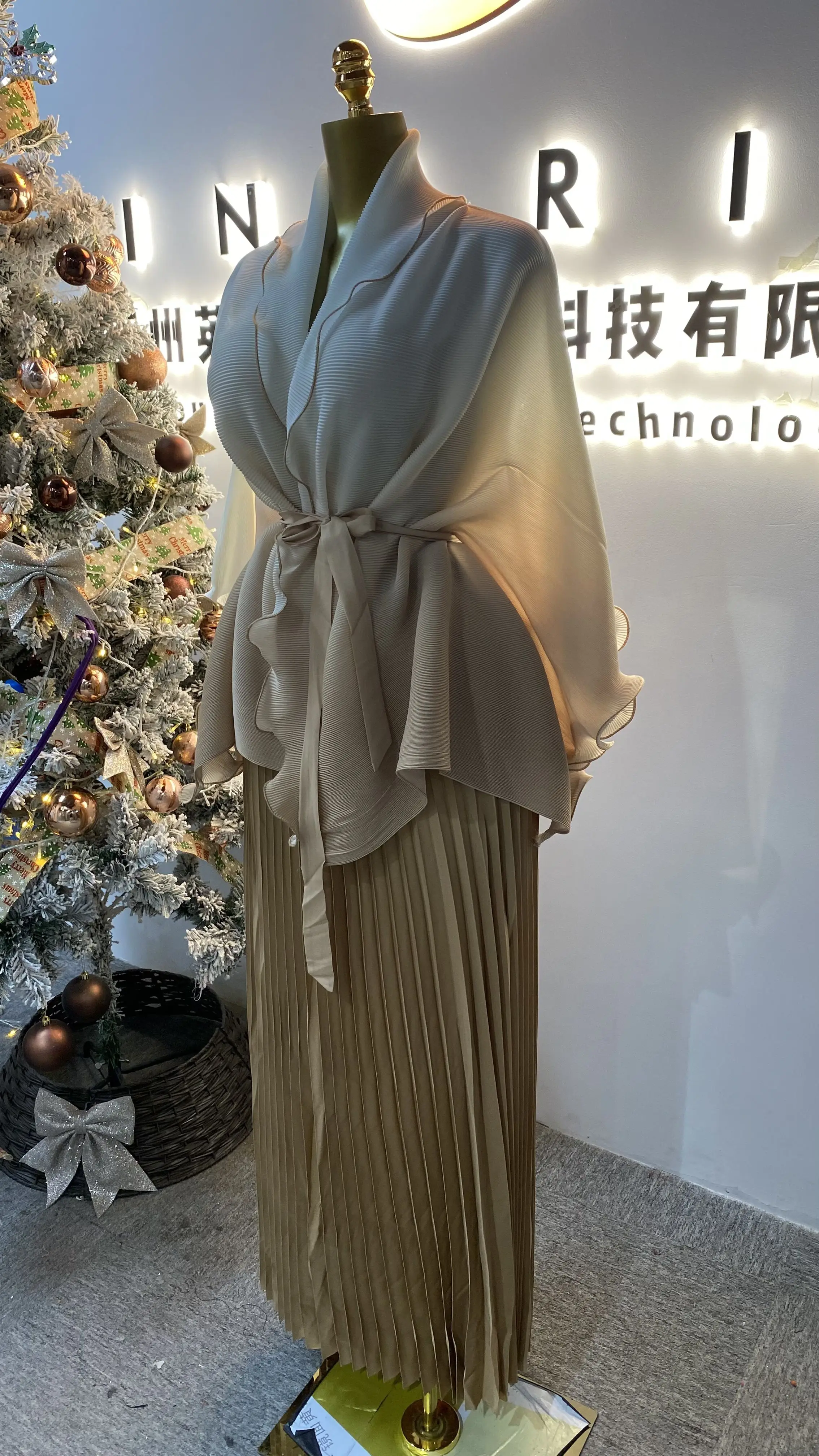 طقم صيفي كاجوال مكون من قطعتين مع تنورة قصيرة، مقاس كبير، فضفاض، كم 1/4، توصيل سريع، تريكو أفريقي شعبي-GZXX053