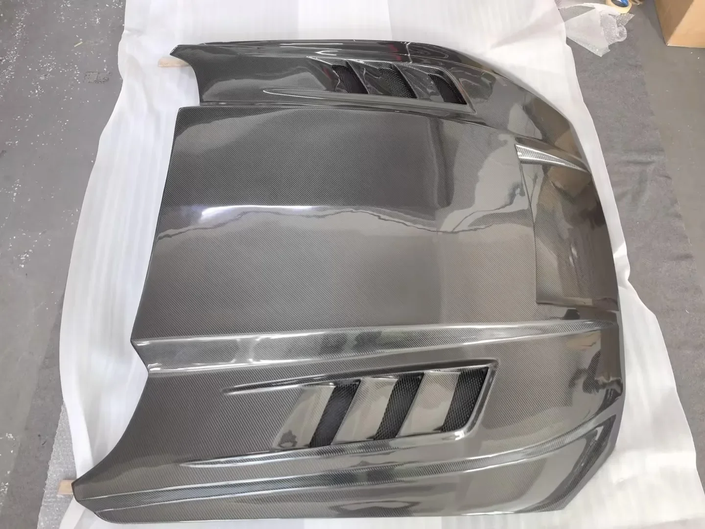 Carbon Fiber Hood for Ford Mustang 2018-2022 Front Engine Bonnet Hood, Tested and Verified on Actual Vehicles.