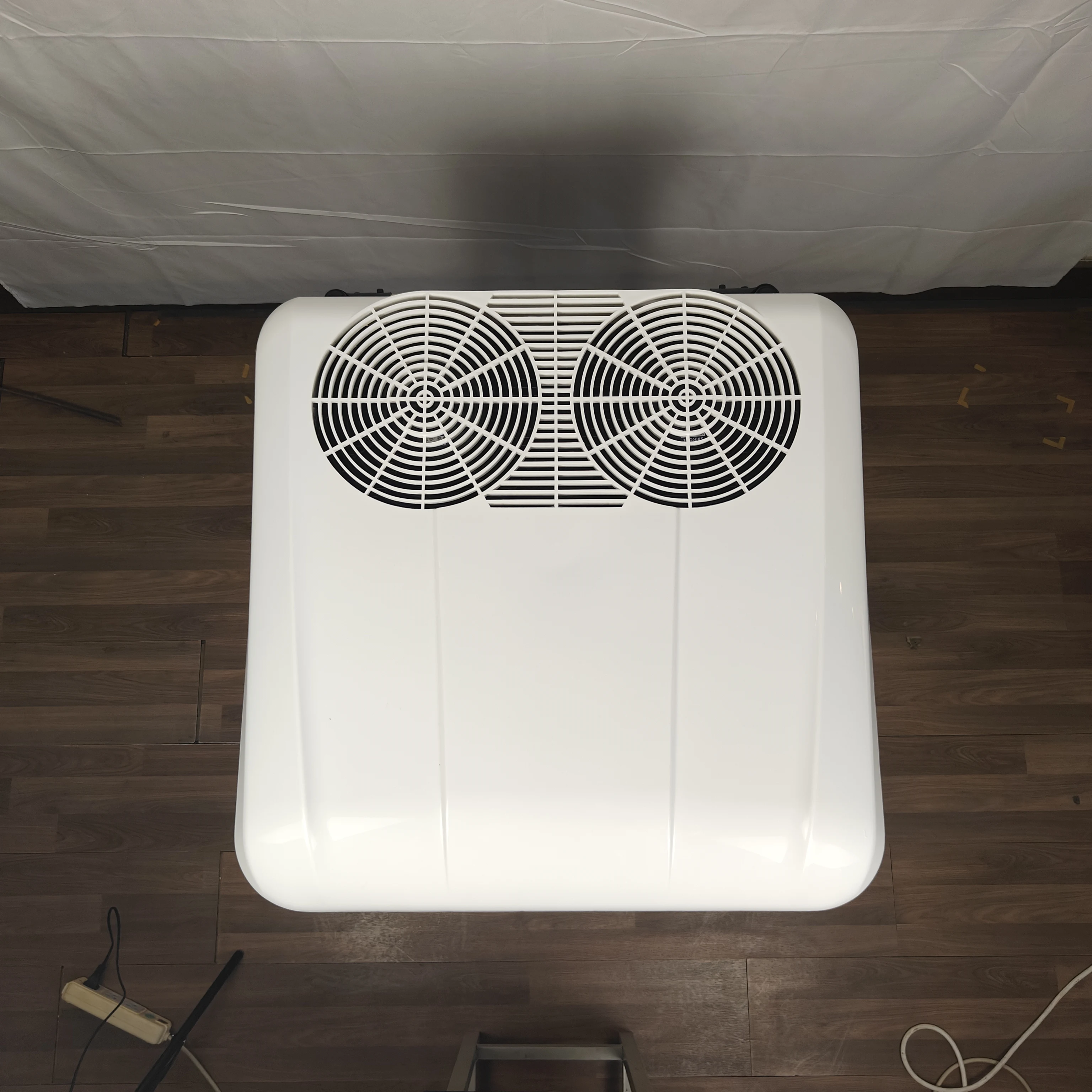 

DC 48V 60V 72V Electric Parking 24V AC System Truck Air Conditioning 12v Air Conditioner For Car RV Truck