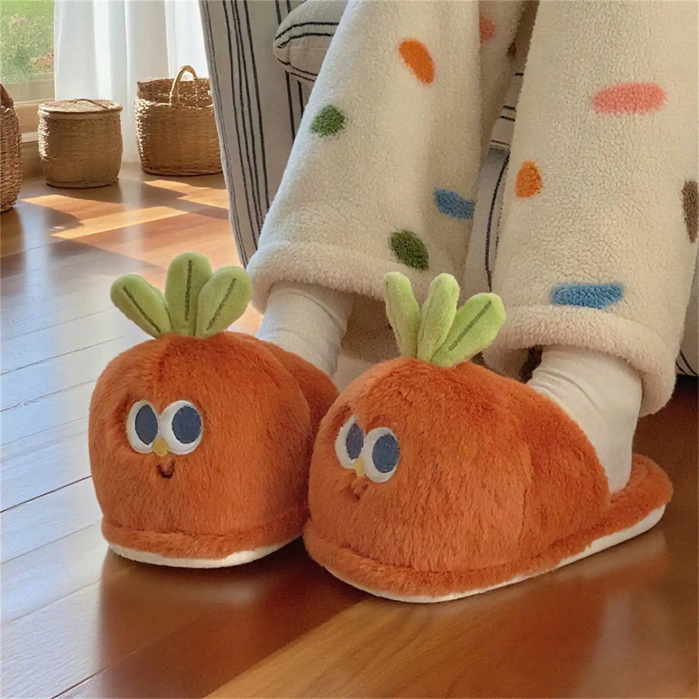 Designer carrot furry slippers women lovely big eye fruit shoes ladies plush flipflops female indoor house slipper flat heeled