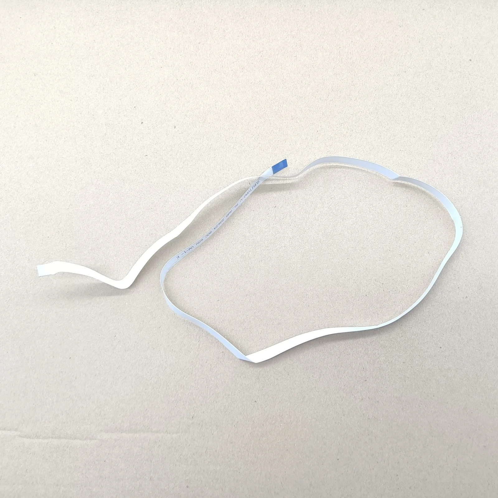 

Кабель сканирования подходит для Epson Expression ET-2800 ET-2826 ET-2851 ET-2825 ET-2811 ET-2840 ET-2803 ET-2812 ET-2856 ET-2815