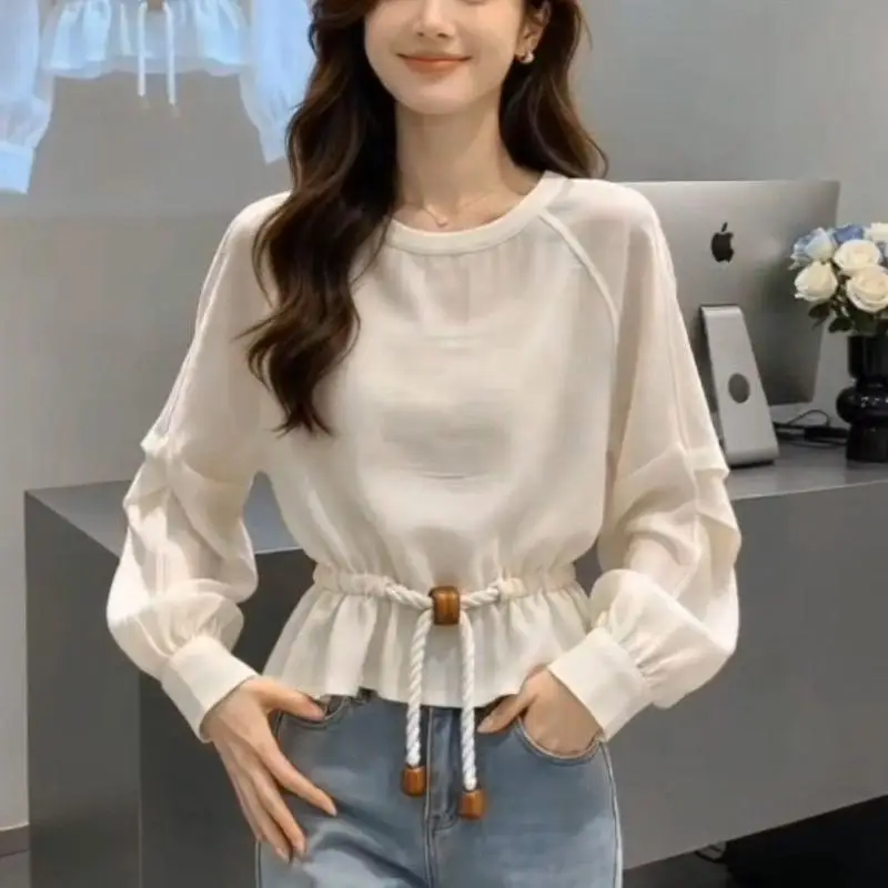 2026Spring Summer Newgentle Style Niche Pullover Round Neck Small Shirt with Waist Cinching Tie Up Stylish Versatile Tshirt Tops