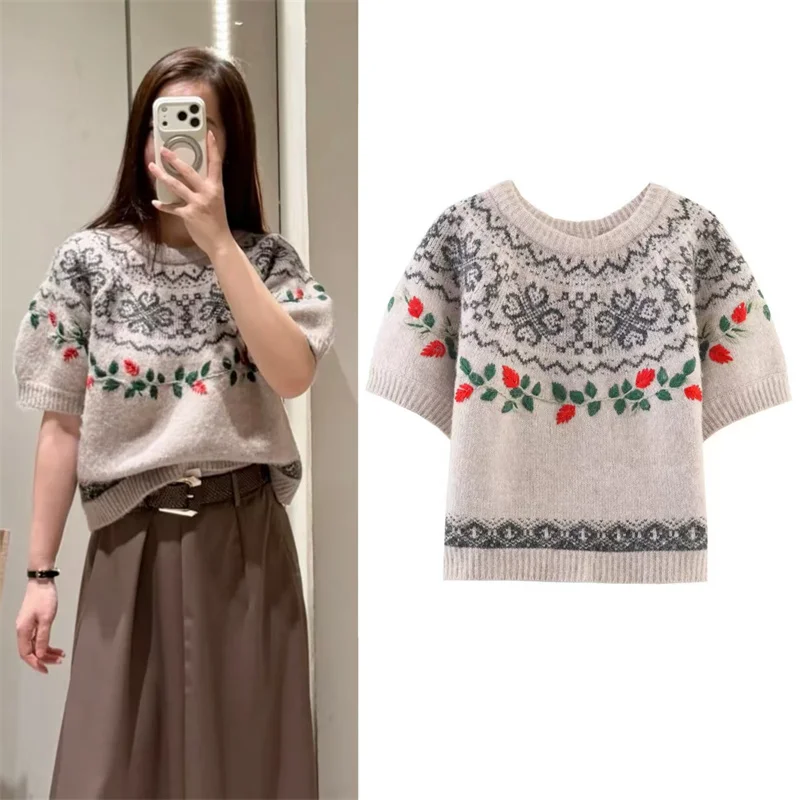

Women's Top 2025 Winter New Gray Short-Sleeve Jacquard Embroidered Floral Round Neck Fair Isle Knit Pullover Fashionable