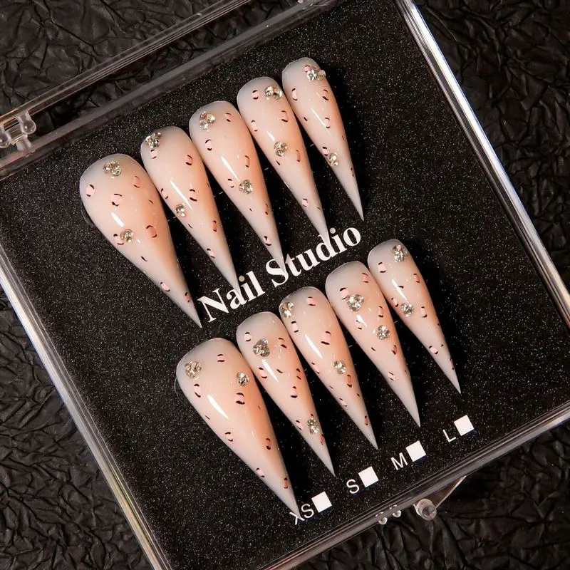 Extra Long Stiletto Press On Nails Nude Pink Leopard Print False Nails Handmade Rhinestone Nail Art For Cosplay Halloween Party