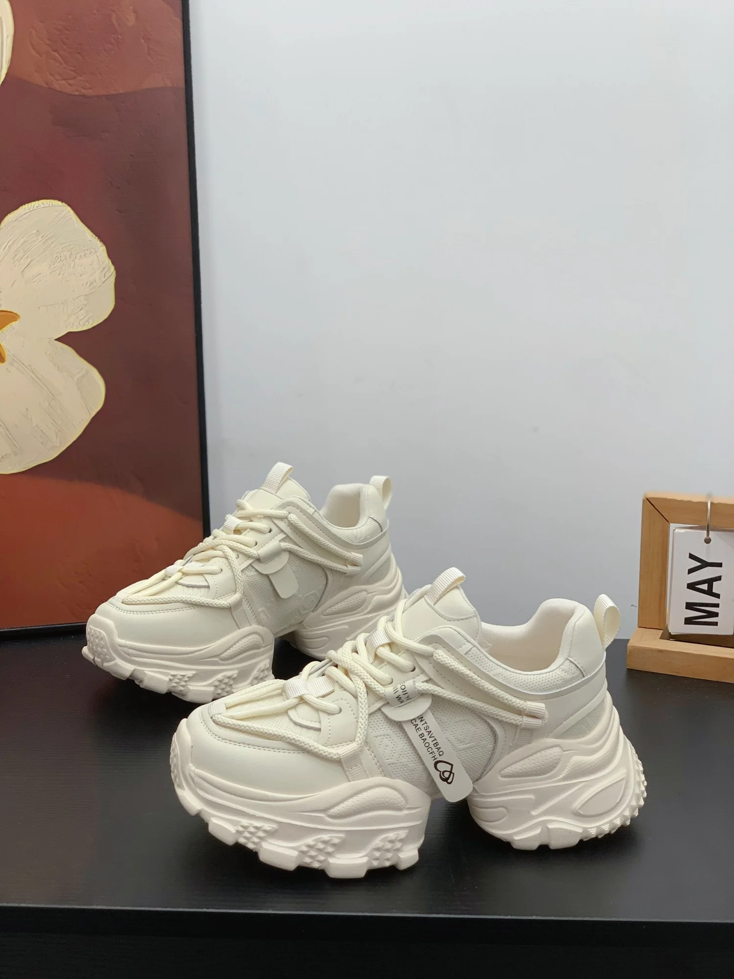 nouvelles-bottes-decontractees-en-cuir-pour-femme-legeres-rehaussantes-printemps-automne-ultra-confortables-et-polyvalentes