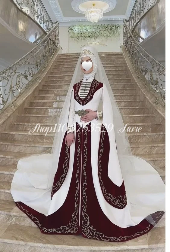 Elegant Muslim Wedding Dresses High Neck Red White Long Sleeve And Floor Lace Appliques Ethnic Wedding Dresses Customisation