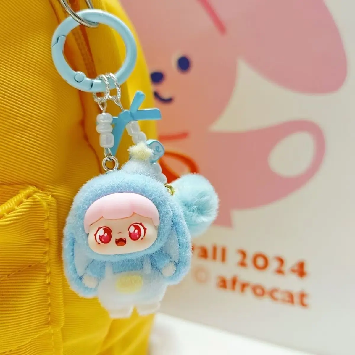 

Cute bunny girl with floppy ears, ball chain, car, mobile phone pendant, keychain, couple's best friend bag pendant.