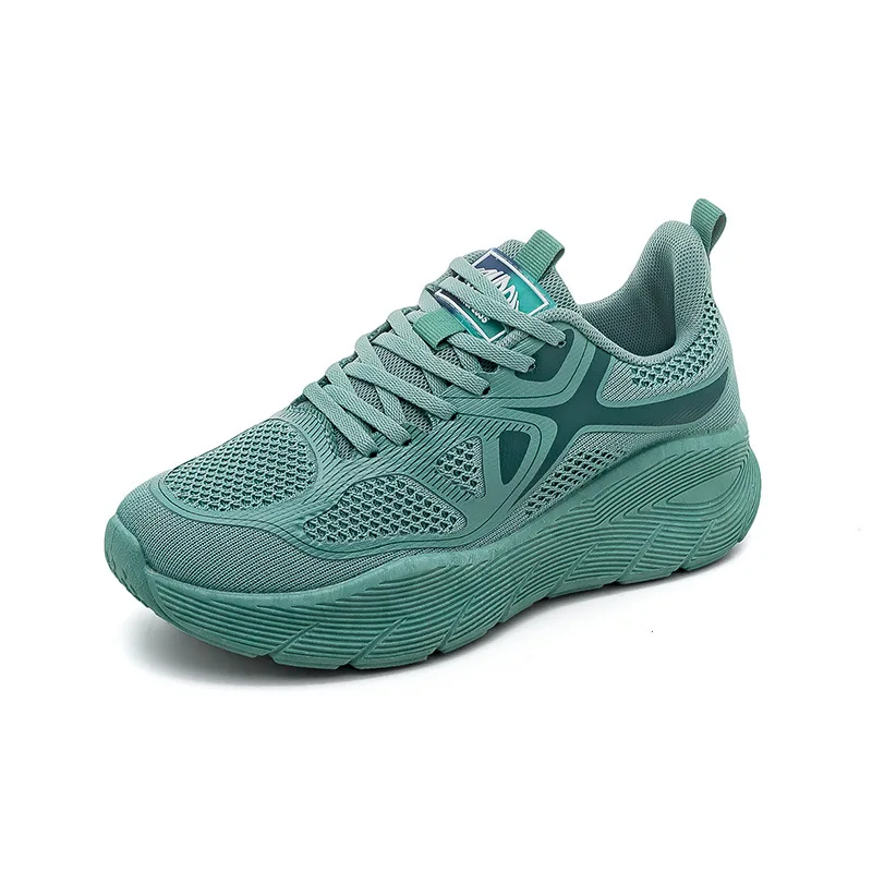 2025 Scarpe casual da donna Moda Scarpe basse in mesh traspirante da passeggio Sneakers da donna Scarpe vulcanizzate da palestra Calzature femminili bianche