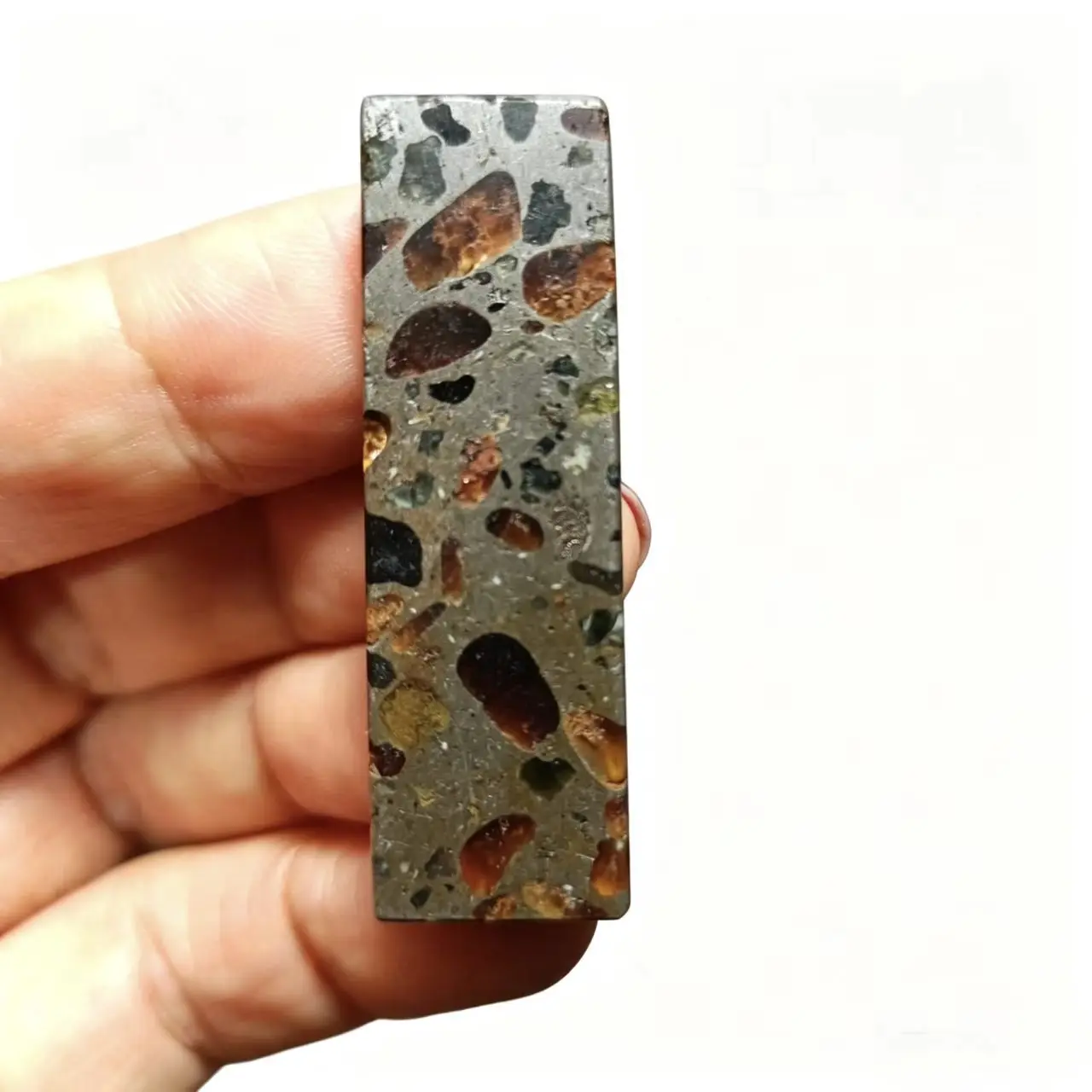 Hot 1Pcs Olive Meteorite Strong Magnet Meteorite Pendant Collectible Specimen Home Falling Stone Decor Ornaments about 25g