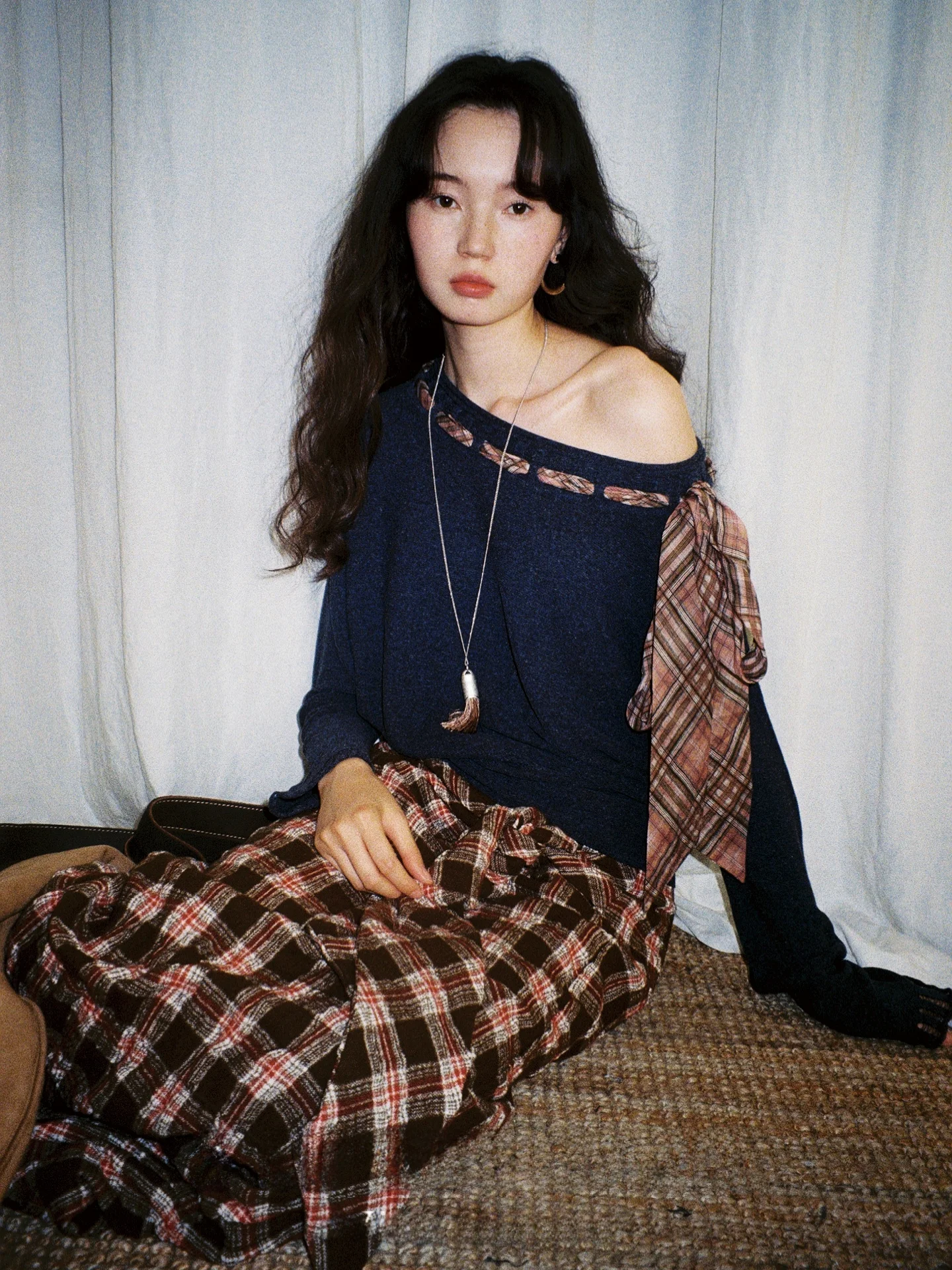 

Свободное длинное вязаное льняное платье с лентой и манжетами на одно плечо, повседневное дышащее однотонное женское платье