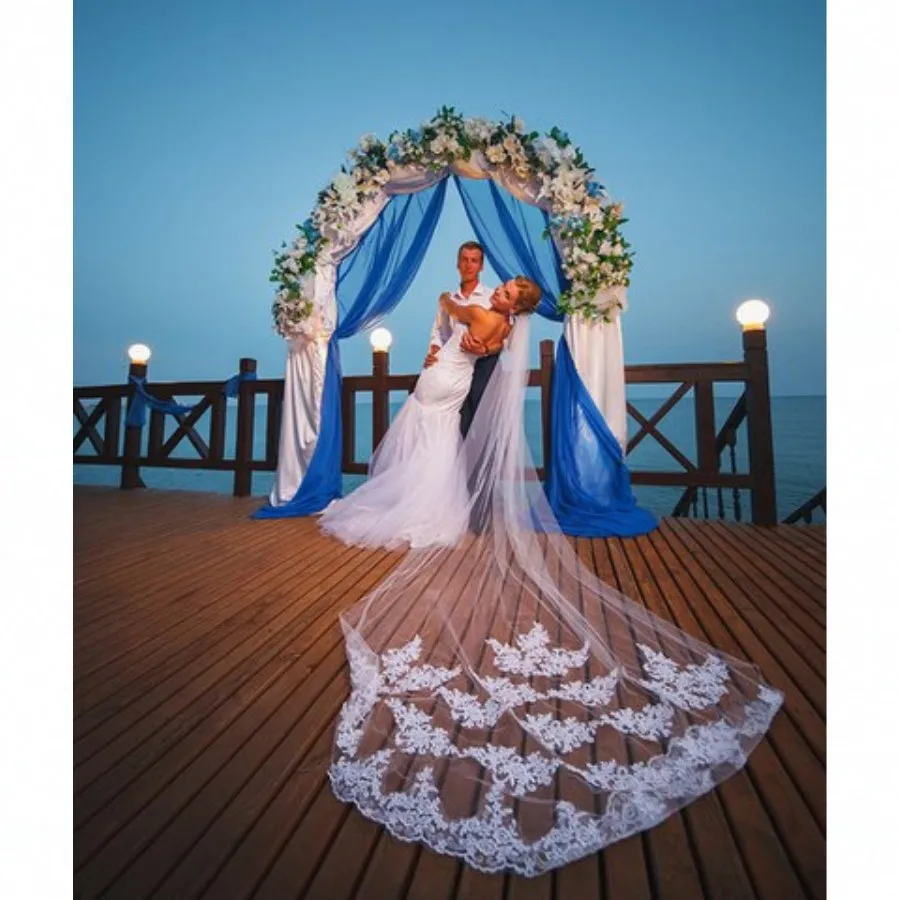 Beliebte weiße, elfenbeinfarbene, günstige Braut-Kathedrale, lange Braut-Spitze-Hochzeitsschleier, 3 Meter, Novia Mariage auf Lager