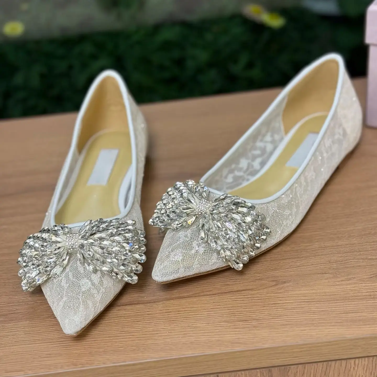 

Новинка 2025 года, кружевные туфли на плоской подошве для женщин, элегантные формальные туфли на плоской подошве с острым бантом и бантом для свадебной вечеринки