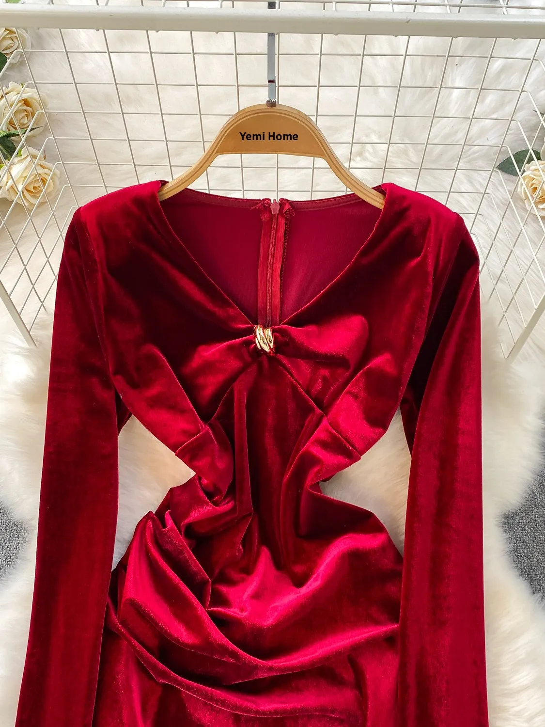 تنورة Ele Velvet Fi Tail Dr مع Metal Bule Long Sve V-Ne عالية الخصر على شكل حرف A للنساء الفاخرة