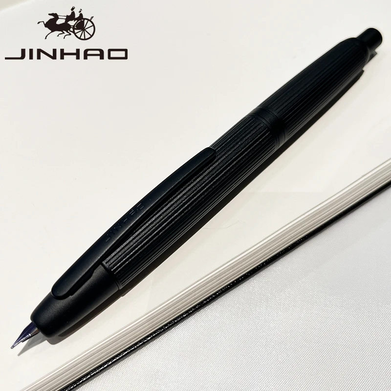 Jinhao 10-Füllfederhalter ohne Kappe mit Box, einziehbarer, feine Spitze in Silberchrom mit gewelltem, silbernem Chrom und Konverter-Schreibset – Detail 3