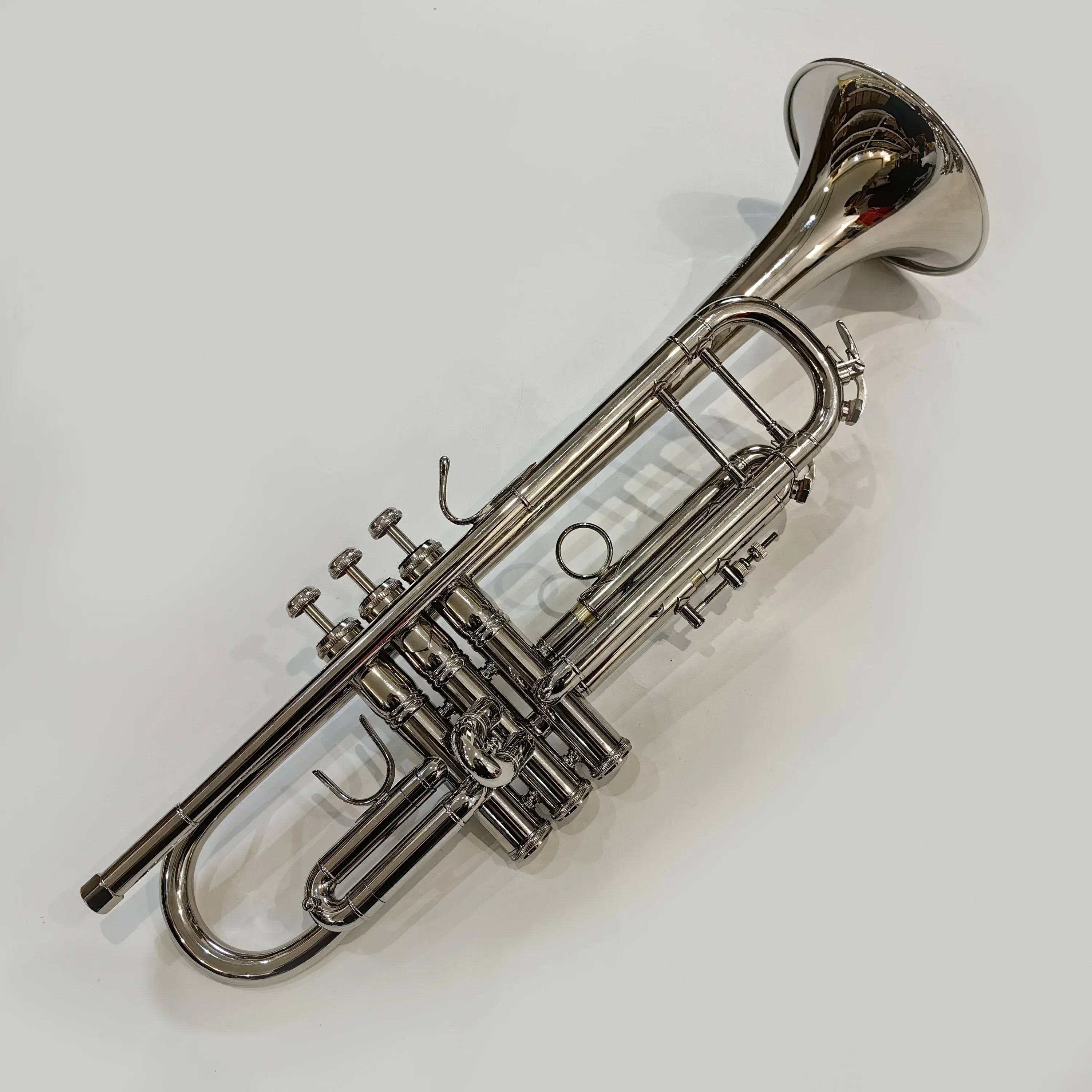 

Professional Standard Concert School Band 18037 Stradivarius BB Trumpet Brass Bb Trumpet