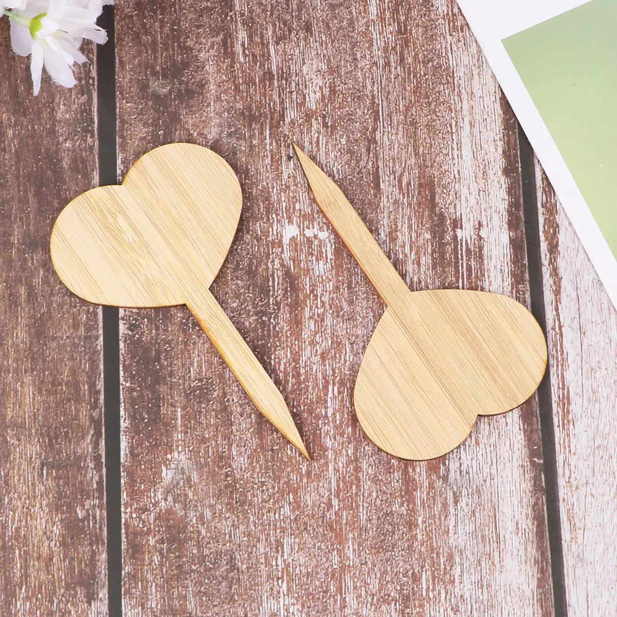 20Pcs Premium Bamboo Heart Shape Plant Labels Easy Insert Garden Flower Labels Plant Marker Set for Nursery Tracking