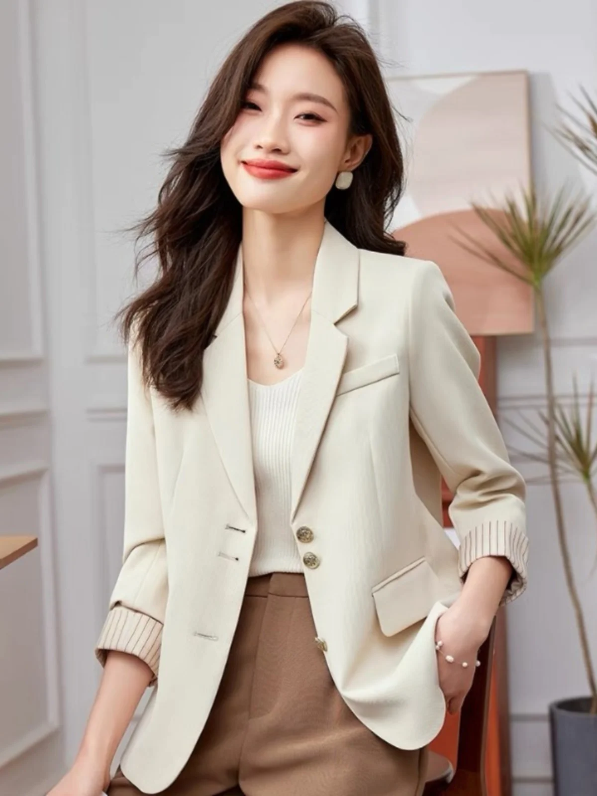 Spring New Style Casual Tailored Women's Suit Jacket Fashionable Elegant Design Polyester Long Sleeve Single Button Closure