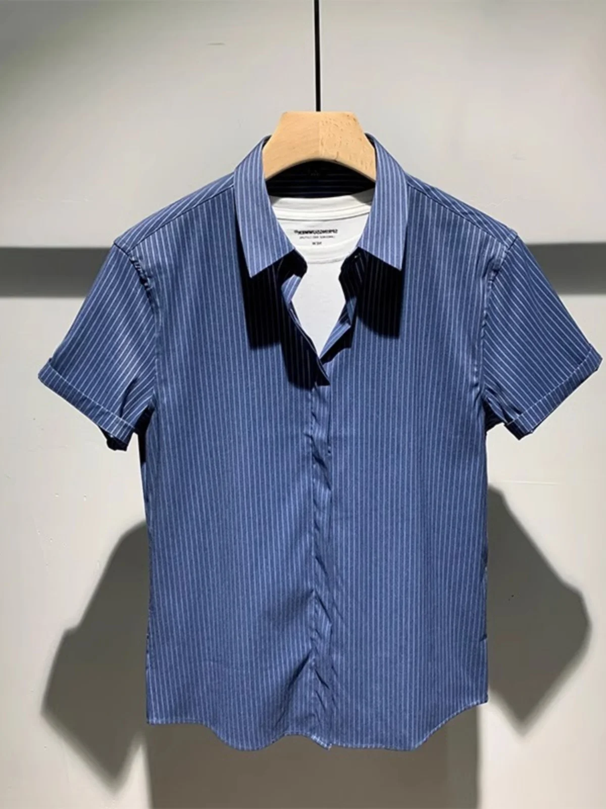 

Faionable Slim Fit Men's irt Casual Busin Sle Light Maturi Vertical Stripes Button up ort Sve Summer irt