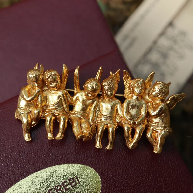 Broche de diseño exquisito de Ángel barroco Vintage para mujeres y niñas, insignias de estilo palaciego Unisex Retro clásico a la moda, hebillas
