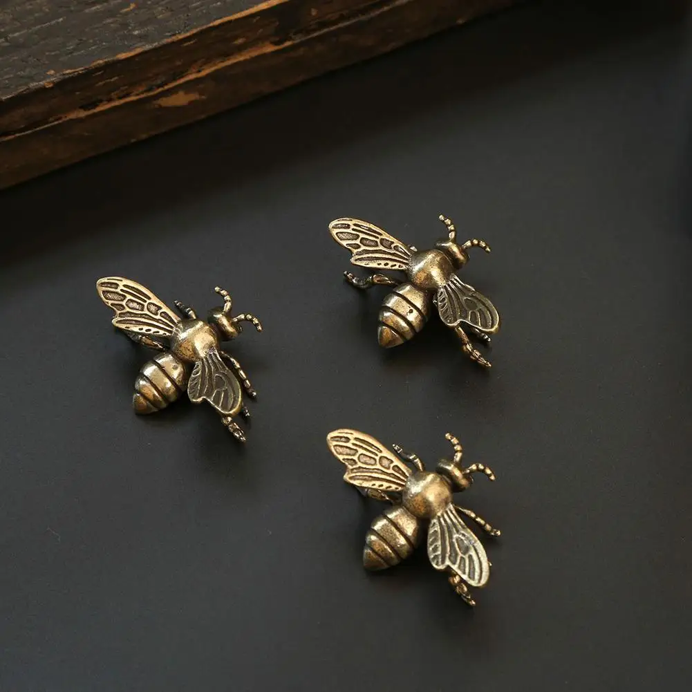3pcs Brass Little Bee Ornament Solid Brass Insect Decors Statues Mini Home Shaped Figurine Office Decorations for Living Room