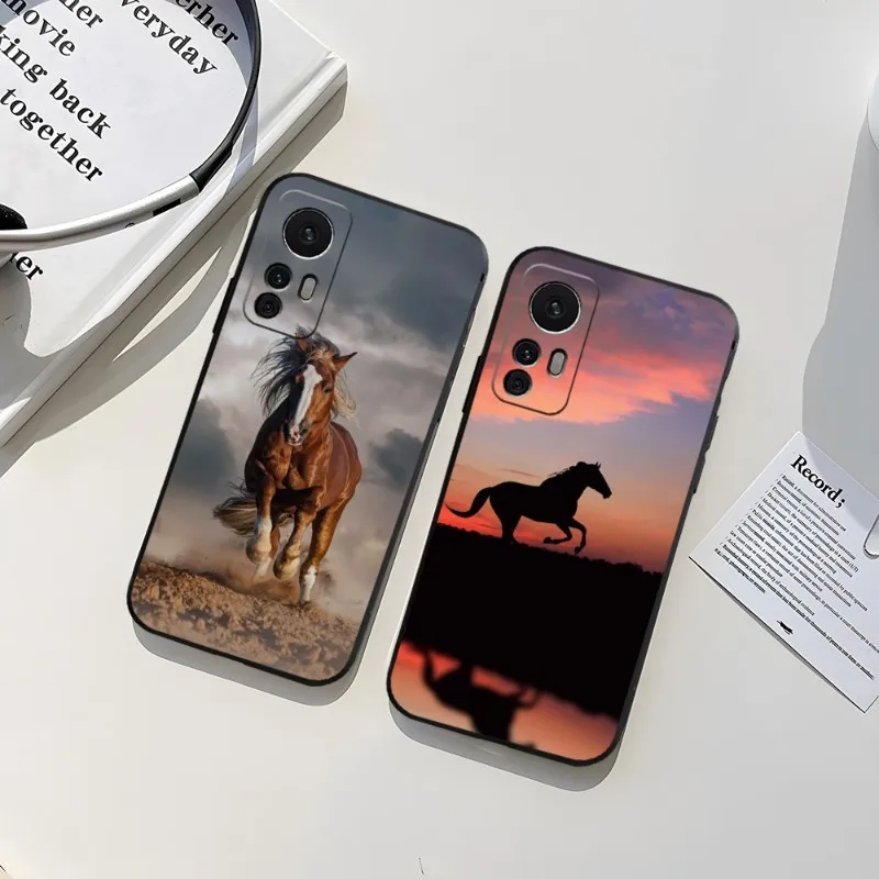 Animal Galloping Horse Phone Case For Xiaomi POCO F3 X3 GT M4 M3 X4 M5 X5 NFC 10Pro Redmi Note 11 11T 10 9 Pro Cover