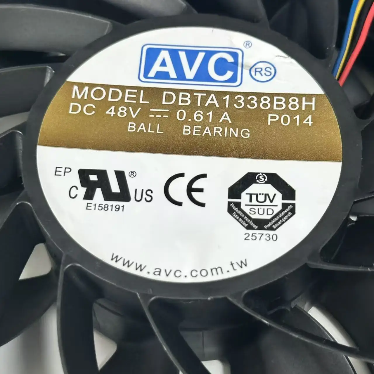 AVC DBTA1338B8H P014 DC 48V 0.61A 127x127x38mm 4-Wire Server Cooling Fan