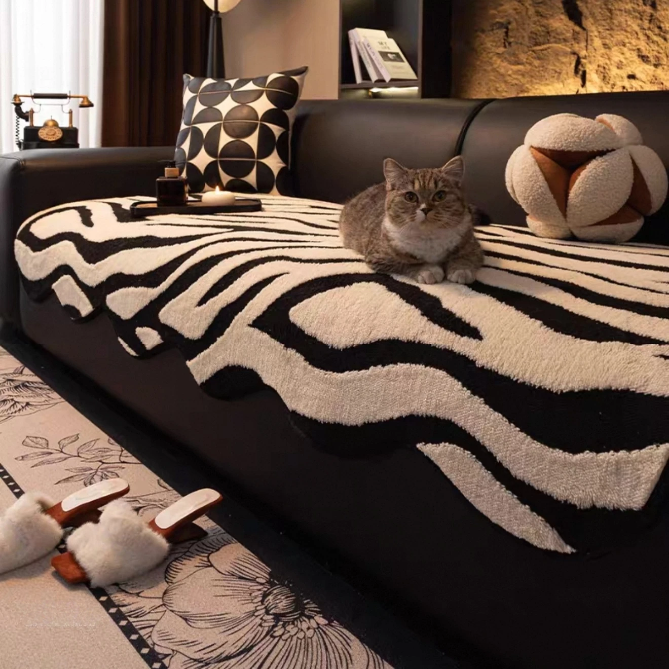 1 Stück Sofabezug aus Jacquard-Fleece mit Zebrastreifen, schwarz-weiße, moderne Retro-Couch mit rutschfestem Sofa-Handtuch, passend für 1/2/3/4-Sitzer