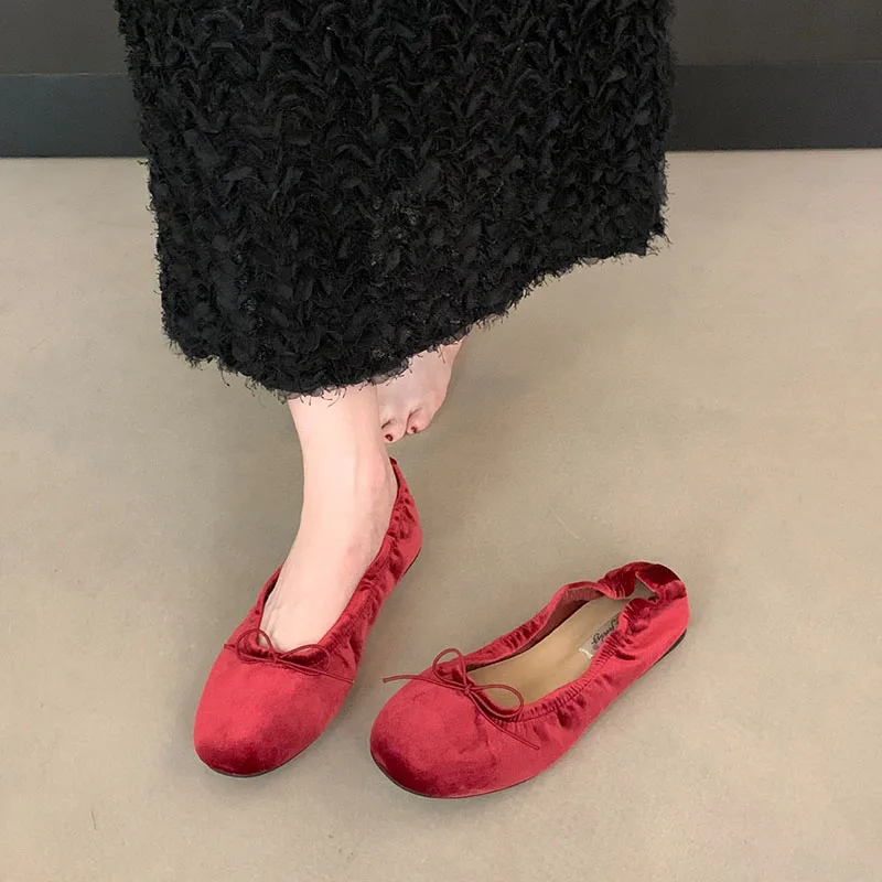 Lässige, weiche, modische Seiden-Ballerinas für Damen, flache Schuhe mit runder Spitze, flache Damenschuhe mit Schmetterlingsknoten, Slip-On-Modelle. – Detail 14